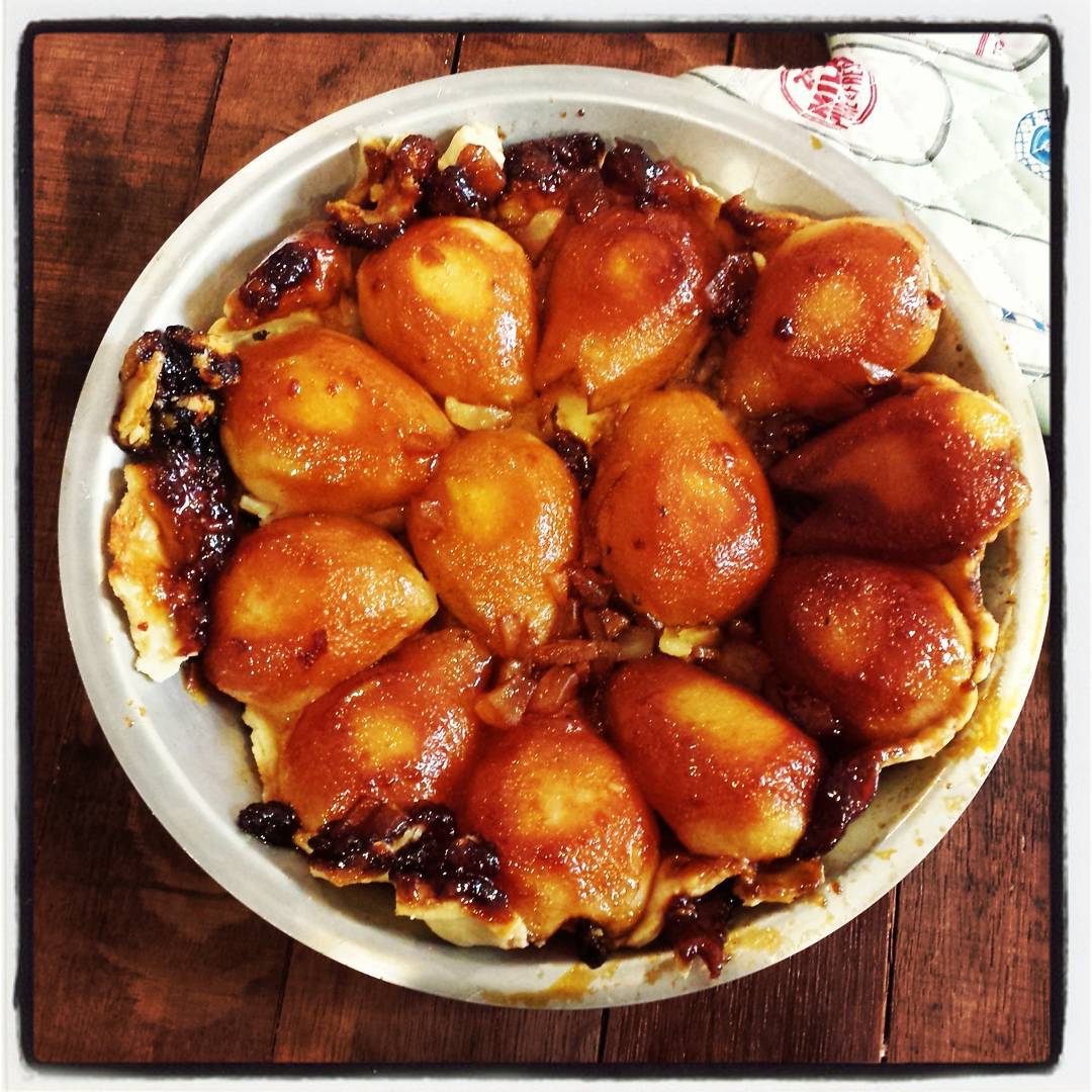 Ginger pear tarte tatin